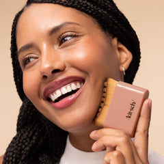 Terracotta Lymphatic Contour Face Brush